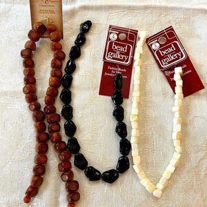 NWT 3 strings of beads #00006